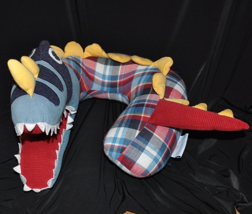 Company Store Niños Almohada Cuello Serpiente Azul y Rojo Cuadros Dientes de Serpiente Viaje Adulto - Imagen 2 de 8