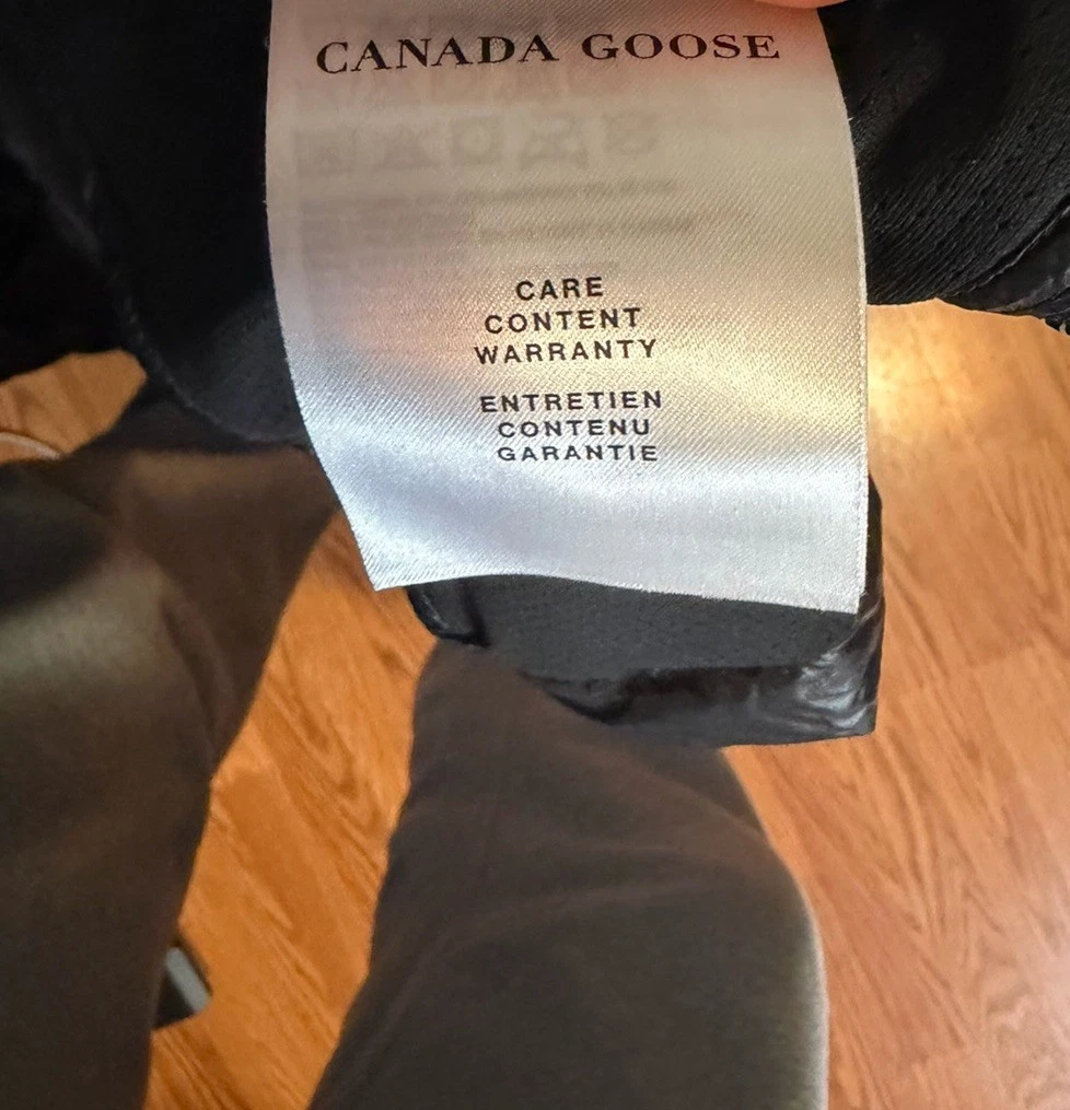 Canada Goose HyBridge Lite Tech Mens M Black image 7