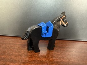 LEGO Wolfpack Renegades Castle Set 6038 Complete with Minifigures & Horses