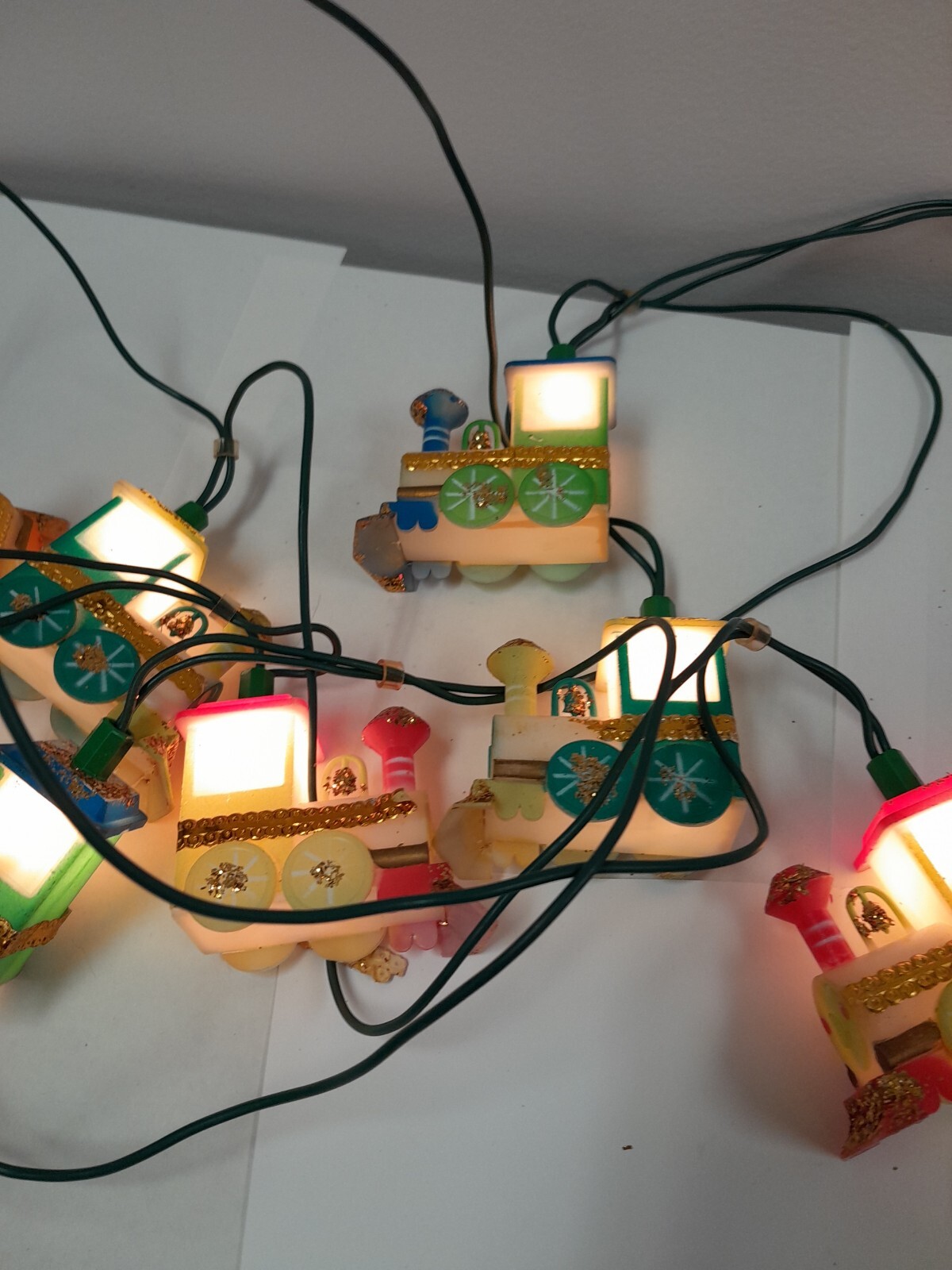 10 Vintage Christmas Light Covers Plastic Glitter Trains & Lights C1 eBay