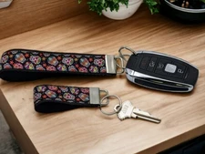 Sugar Skulls Keychain Wristlet Day of the Dead Dia De Muertos Zipper Key Chain