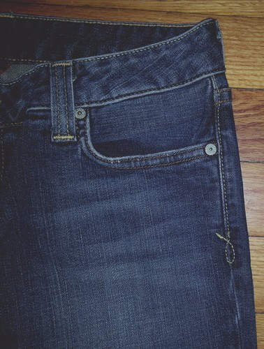 Lucky Brand Jeans Distressed Straight NWOT Sz 4/27 29x30 Blue Jeans Denim 2751p - Picture 3 of 12