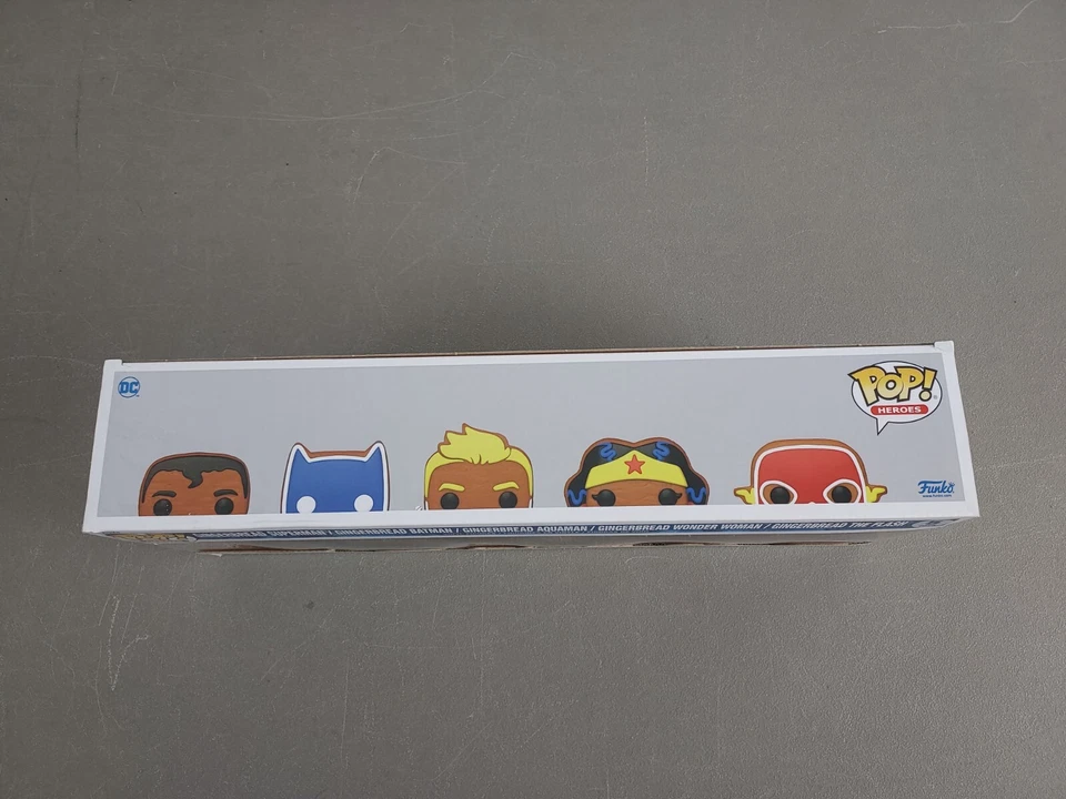 Funko Pop! DC Superheroes Gingerbread 5-Pack Superman Batman Flash Aquaman WW - Image 2 of 4