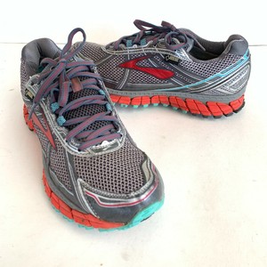 brooks adrenaline gtx womens