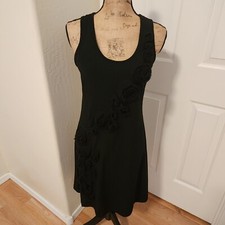 Calvin Klein Women's Size M Black Sleeveless Flower Accent Shift Dress