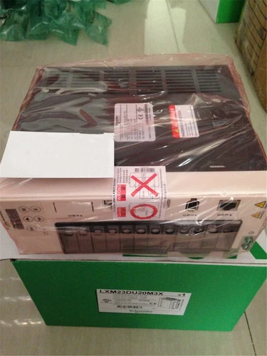 1PC SCHNEIDER LXM23DU30M3X Servo Drive New In Box Expedited Shipping - Picture 3 of 4