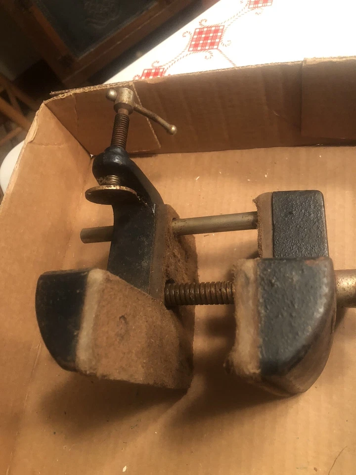 Винтажные тиски для деревообработки STANLEY NO 700 Сделано в США - Изображение 3 из 4