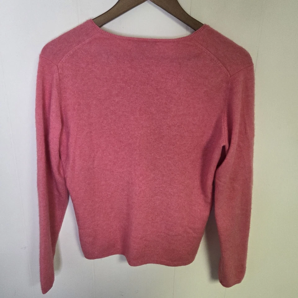 Geneva Quiet Luxury 100% Cashmere Sweater V Neck Pink Size Petite Large - Image 2 of 4