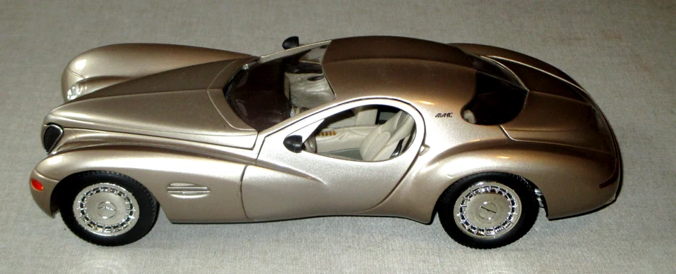 1995-CHRYSLER ATLANTIC CONCEPT DREAM CAR- 1:18- GUILOY- DIECAST-EXC- 10" - Image 2 of 4