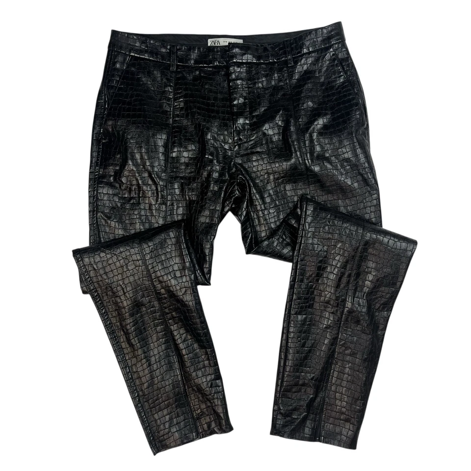 Pantalones Pantalón ZARA Imitación Cuero Talla XL Cocodrilo Repujado Dobladillo Frontal Abertura Negro Foto 2 de 4
