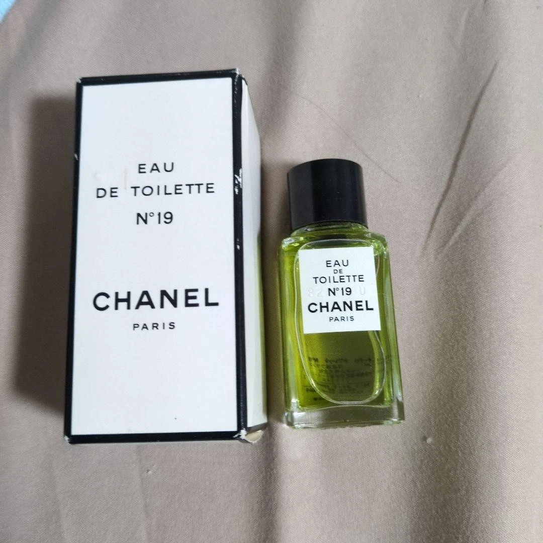 CHANEL Chanel No 19 Eau de Toilette for Women for sale | eBay