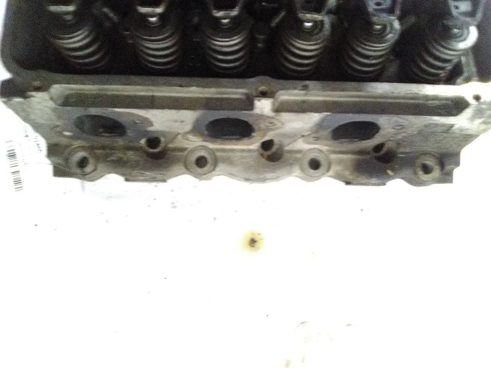 Culata Ford Thunderbird 89-95 6-232 3,8 litros con opción sobrealimentada  Foto 3 de 4