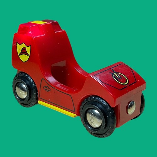 BRIO Eisenbahn Feuerwehrauto mit Licht und Sirene Light & Sound rot # - Bild 4 von 4