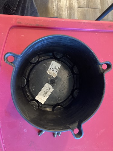 vision bolt on center cap C622204 LG1402-44 (1) Screws Included - Picture 5 of 6