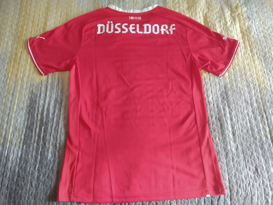 Camiseta fútbol Fortuna Düsseldorf, talla L, marca Puma - Imagen 2 de 2