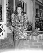 Ginny Simms at home She is the singing star on the Radio music a 1940s Old Photo