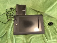 Wacom Intuos 5 Medium Professional Pen Touch Tablet PTH-650 w/ Pen Cable Nib