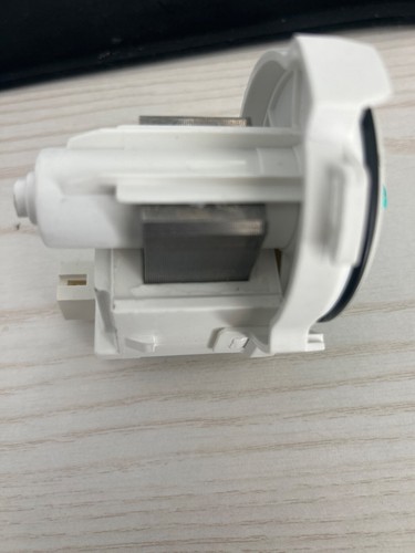 New OEM Asko Dishwasher Drain Pump 120V 60HZ Part #581831 - Picture 4 of 4