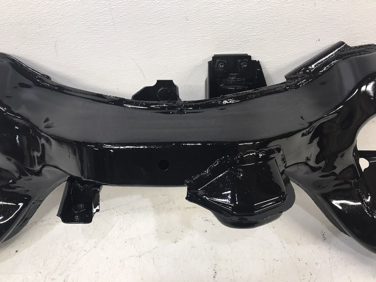 1993-2001 Nissan Altima A/T front crossmember subframe cross
