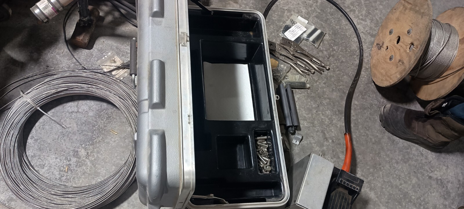 ULTRATEC 610 PNEUMATIC HYDRAULIC SWAGER KIT Stainless Aircraft Cable