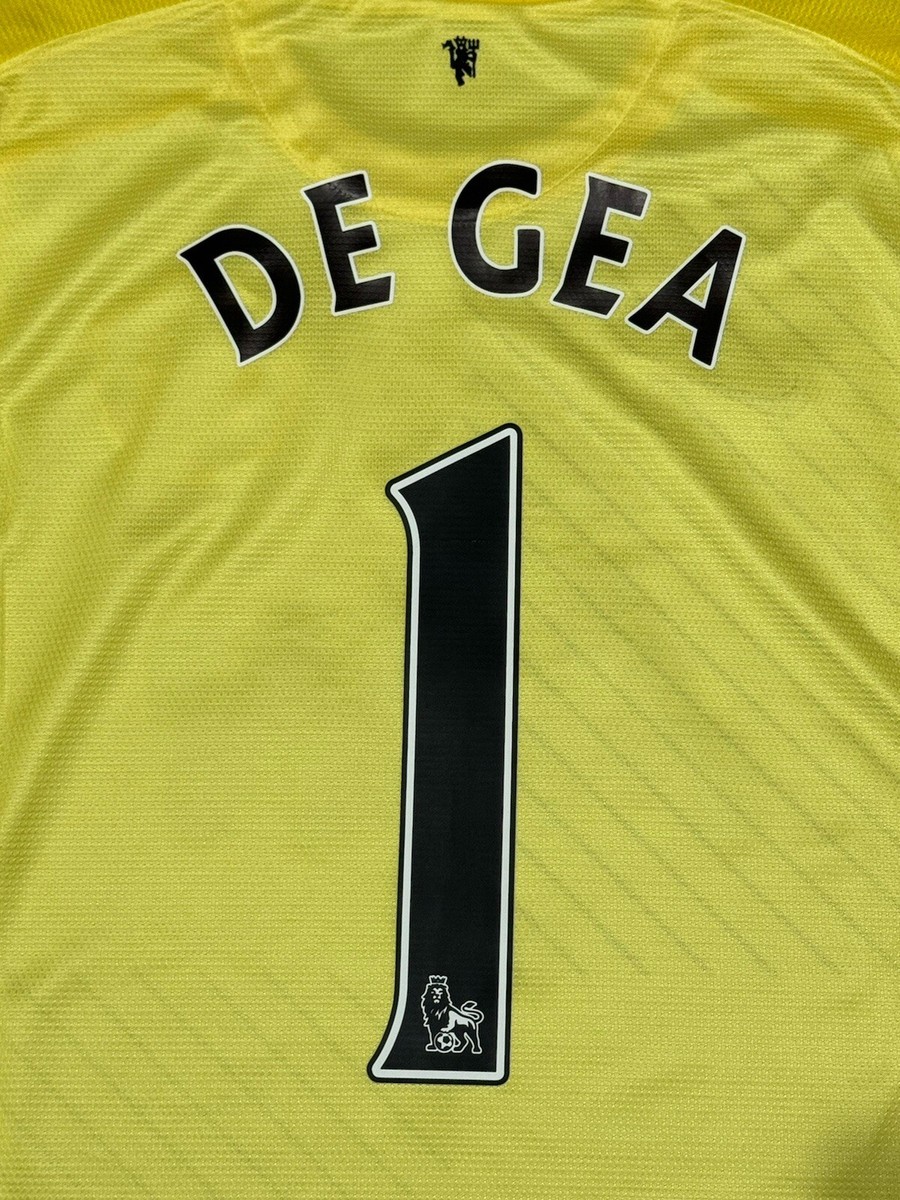 2013/14 Manchester United Goalkeeper Jersey #1 De Gea Medium