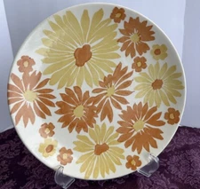 Royal Ironstone Vintage PROLIC Sunshine Dinner Plate 10" Sunflower Flower Power