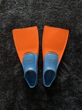 FINIS Long Floating Swim Fins Size US 5-7 Blue/Orange Flippers