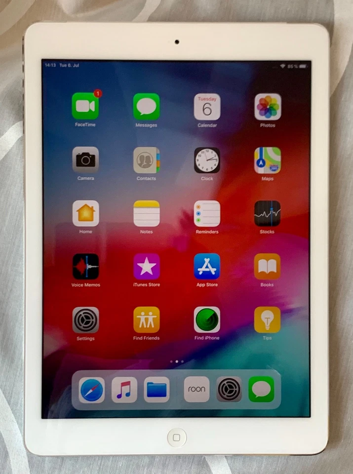 Apple iPad Air (1. Gen.) 64GB, WLAN + Cellular (Entsperrt) A1475 Silber