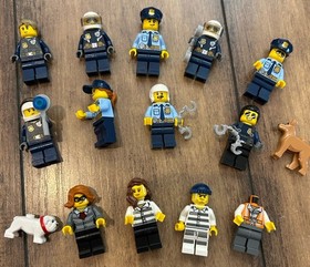 LEGO CITY Police Sets 60246, 60137, 60138, 60139, Preowned, all manuals, 12 mini