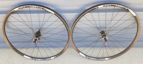 29" 700c Sun Ringle TR 29 Helix bike wheel 6 bolt disc convertible QR or thru - Picture 2 of 6