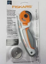 Fiskars 178130 45mm Rotary Cutter Tool With Extra Blades