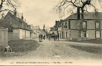 AK / EURE ET LOIR / MESLAY LE VIDAME UNE RUE
