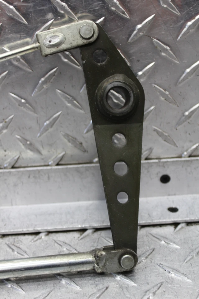 2002 铃木 INTRUDER VOLUSIA 800 VL800 后制动扭矩杆杆杆 — 第 2/4 张图片