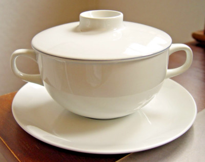 °°° ROYAL COPENHAGEN BLUELINE BLAUKANT 3081 FAJANCE SUPPENTASSE DECKEL UNTERE°°°