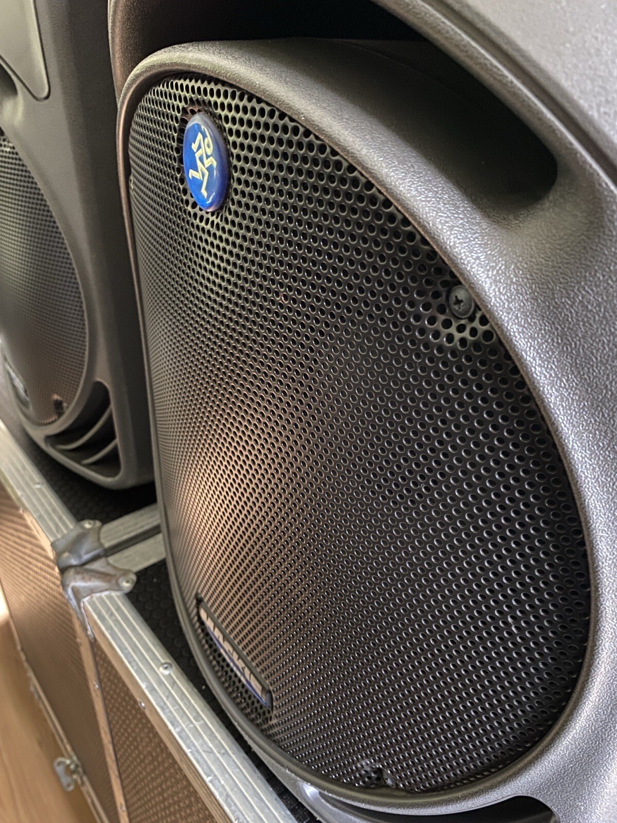 MACKIE SRM450 PA Systen Inc 15" Bass Bins ALL Made In Italy eBay