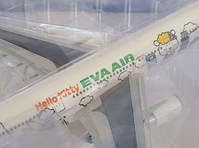 EVA AIR A330-300 1/200 ハローキティ hogan Hogan EVA Air A330-300 Hello Kitty 1/200 Model With Stand | eBay