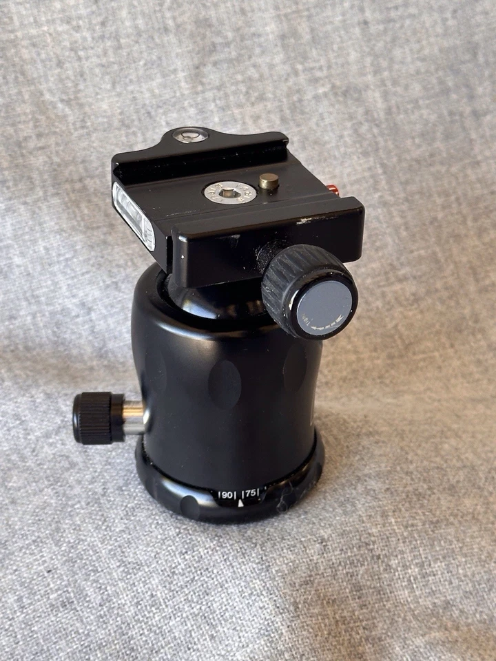 Cabezal de bola Sirui K‐20X - Excelente estado - Arca-Swiss / 55 lb de carga Foto 3 de 4