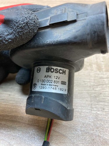 1745182 0130002831 BMW E Series COOLING RADIATOR FAN WITH CONTROL� Bosch - Picture 5 of 7
