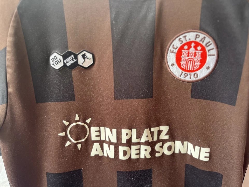 FC ST. PAULI Trikot. Kruse 18. 2011-2012. Platz an der Sonne Gr 140 + Autogramme - Bild 3 von 4