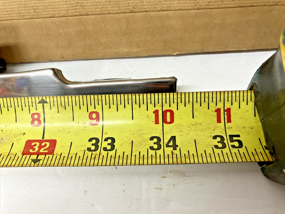 New OEM GM LH Beltline Trim 1686415 1976-1979 Cadillac Deville/Fleetwood (Bin86) - Image 4 of 4