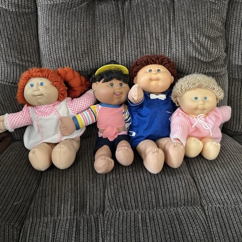 Vintage Cabbage Patch Dolls Lot of 4, 3 Girls and One Boy