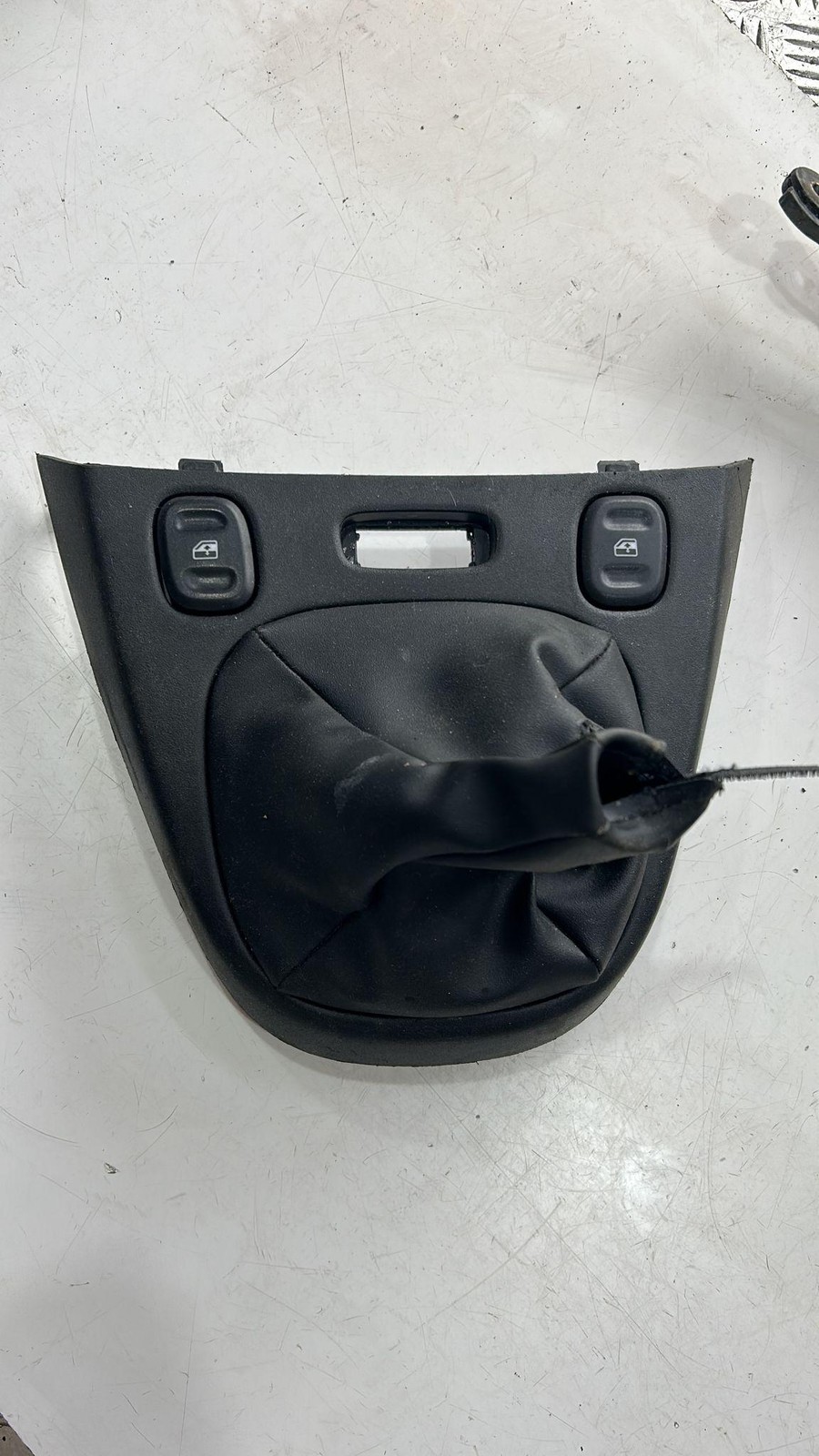 COVER PLASTICA LEVA MARCE PER FIAT Panda 3° Serie 735491912 (12>)