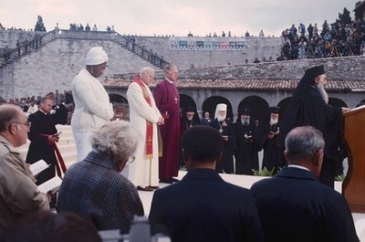 Pope John Paul II meets in the Lower Square of St Francis Basilica- Old Photo 2