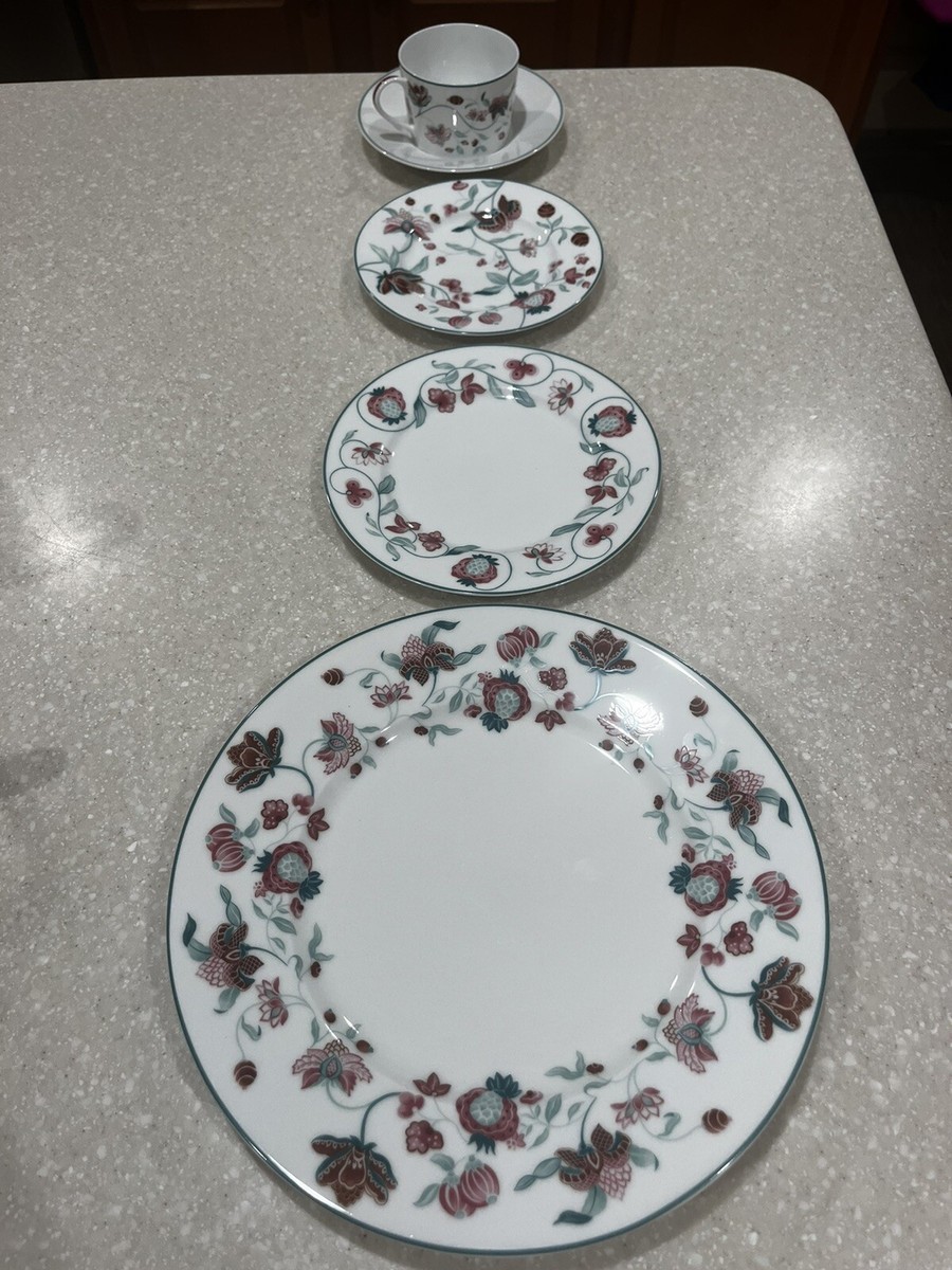 Ceralene Raynaud Limoges INDIENNE 5 Piece Place Setting(s) MINT