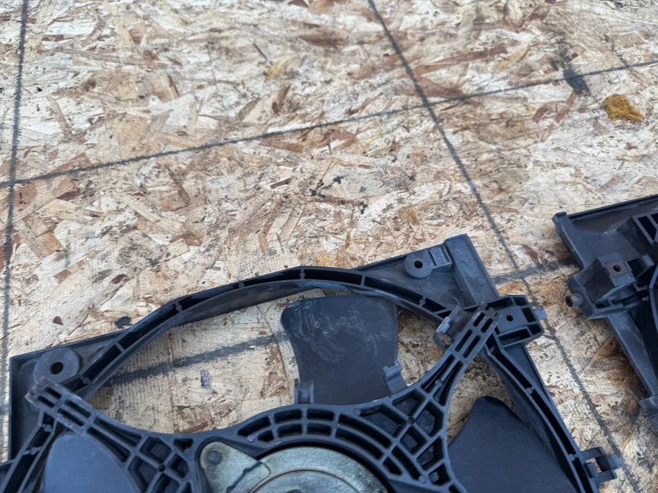 SUBARU WRX STI 2004 - 2007 原始设备制造商发动机收音机交流风扇套装 2.5T 组合 — 第 4/4 张图片