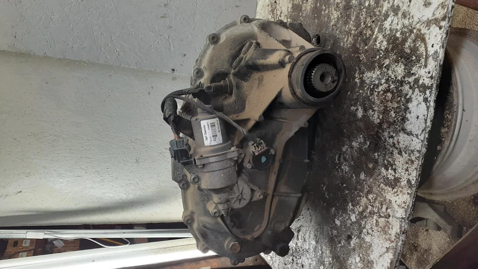 Used Transfer Case Assembly fits: 2011 Chevrolet Suburban 1500 transfer case opt — 第 3/4 张图片