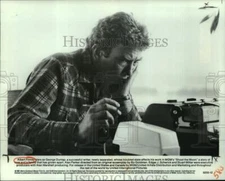 1981 Press Photo Albert Finney stars as George Dunlap in MGM's Shoot the Moon