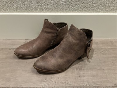 Fergalicious By Fergie Boots Nash Zip Ankle Bootie Taupe Brown Luxury Country