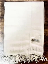 BLEACH Toshiro Hitsugaya Hoodie Style Stole With Pin Supergroupies