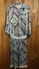 Victoria s Secret Women s Satin Pijama Set Size Small top bottoms Set